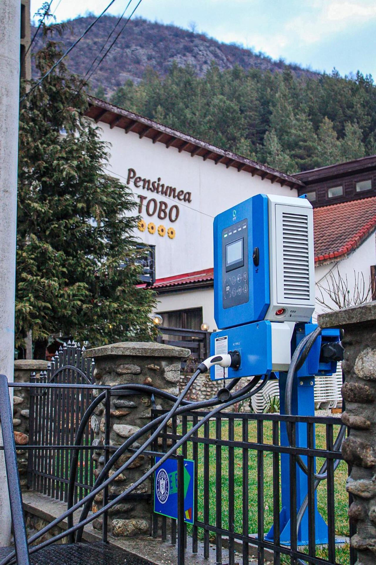 Pensiunea Tobo Baia de Fier Exteriör bild